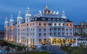 Hotel Royal Palace Side